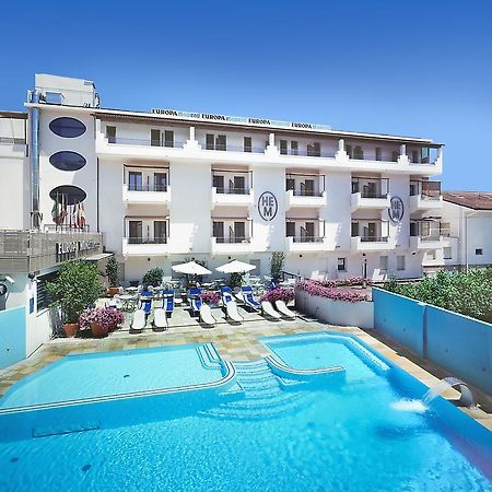 Hotel Europa Monetti Cattolica Esterno foto