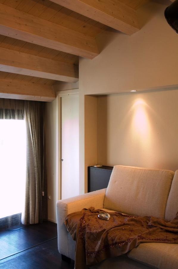 Hotel Europa Monetti Cattolica Esterno foto