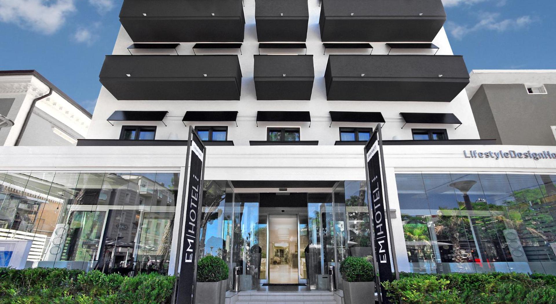 Hotel Europa Monetti Cattolica Esterno foto