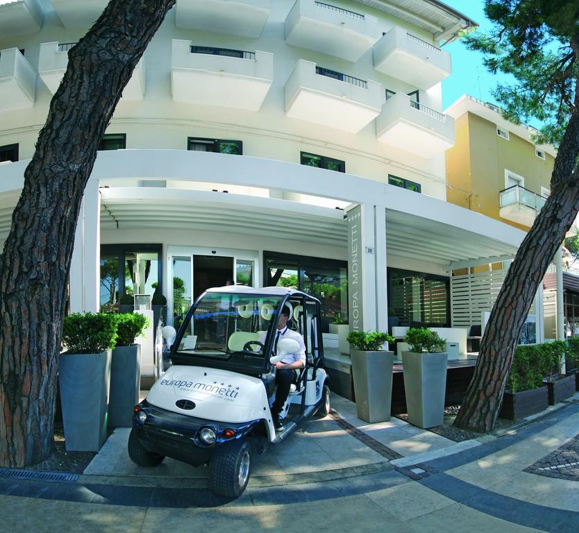 Hotel Europa Monetti Cattolica Esterno foto