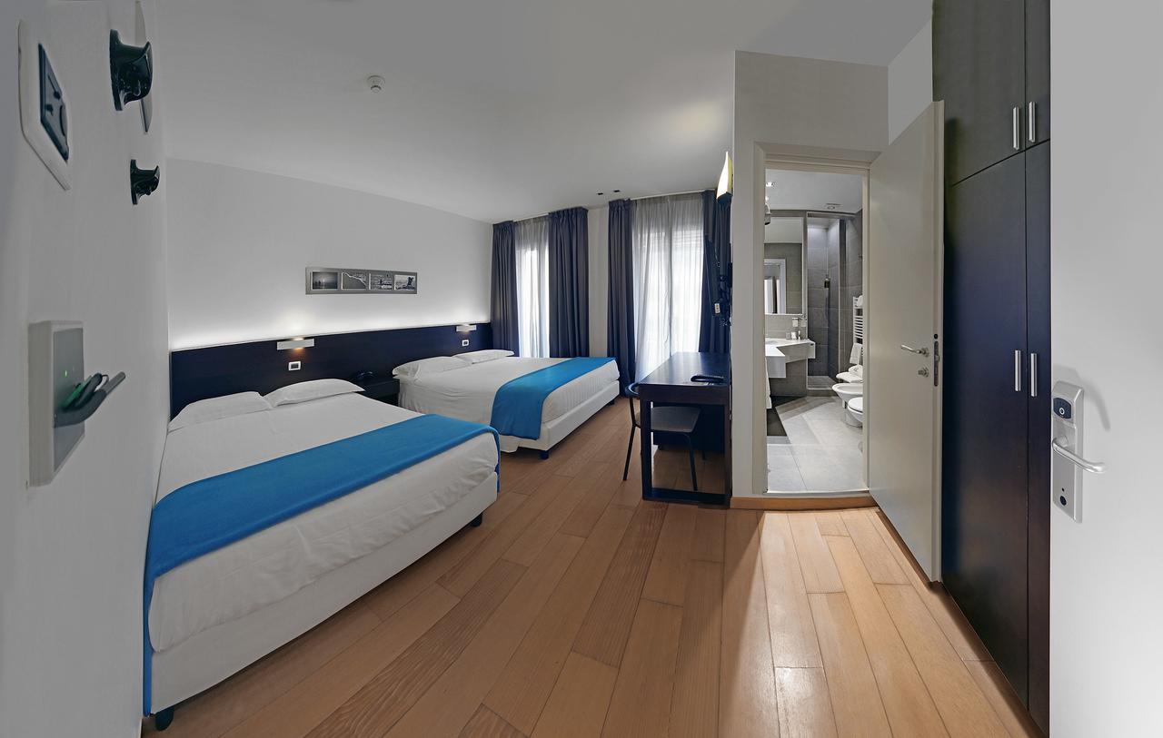 Hotel Europa Monetti Cattolica Esterno foto